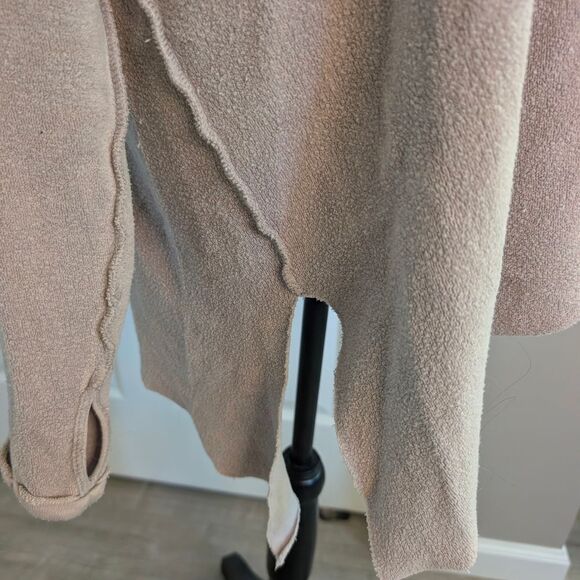 Free People Sweatshirt - Picture 2 of 9